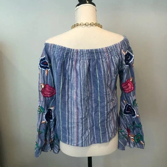 Flont embroidered strapless bell sleeve mod blue top M - Picture 6 of 15